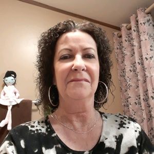 Meet your Posher, Linda